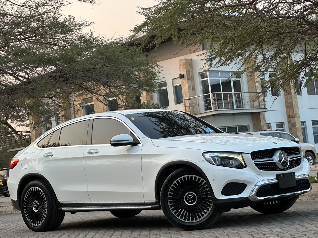 Mercedes Benz